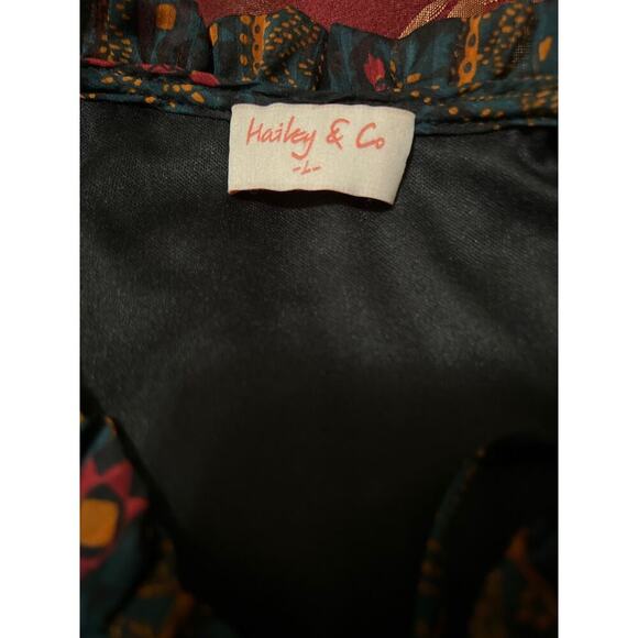 Hailey & Co Smocked Print Long Sleeve Tie Neck Blouse Top Size L - Picture 8 of 9